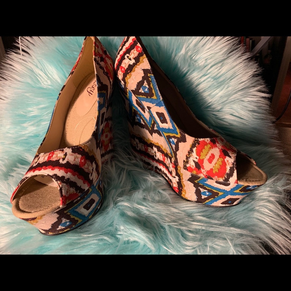 Multi Colored Wedge Heels - Picture 3 of 5